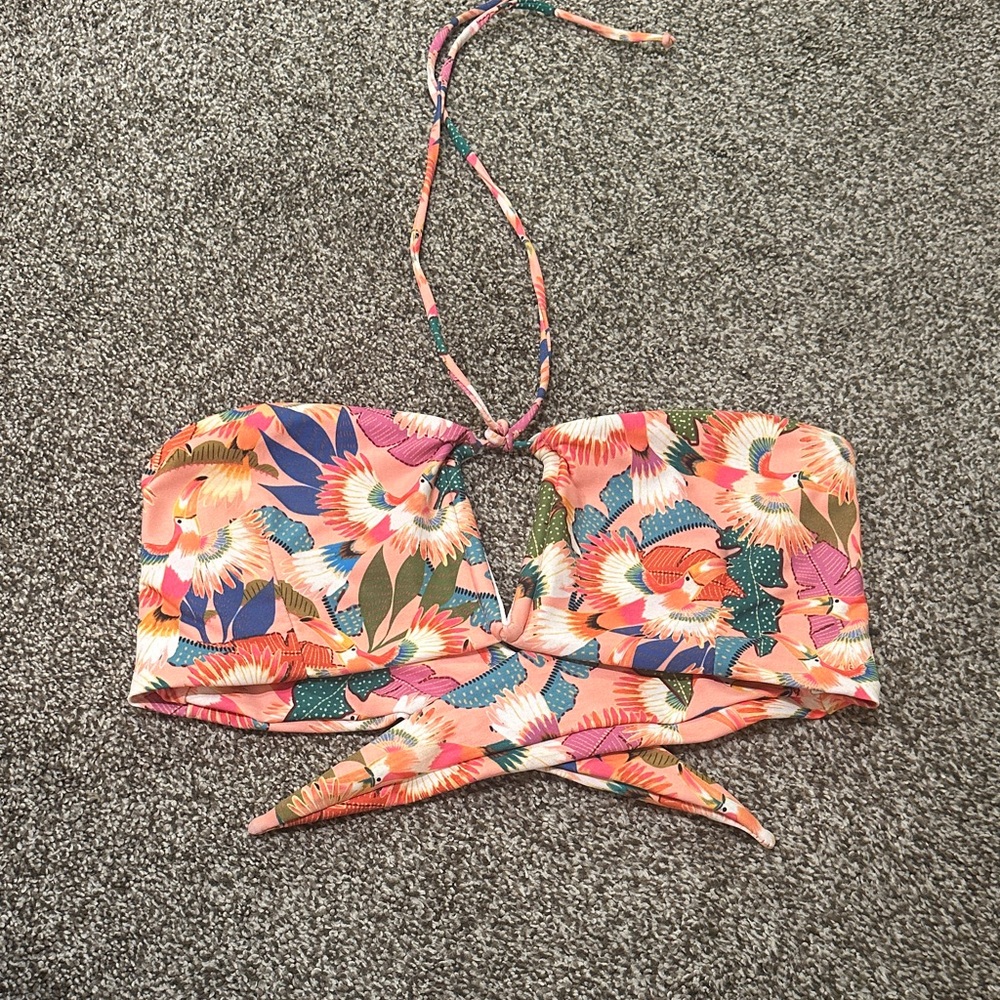 Skatie Bikini Top